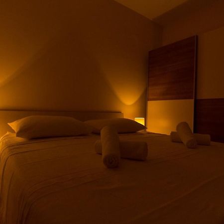 Villa Relax - Beautiful Apartment With Heated Saltwater Pool & Jacuzzi Kaštela المظهر الخارجي الصورة