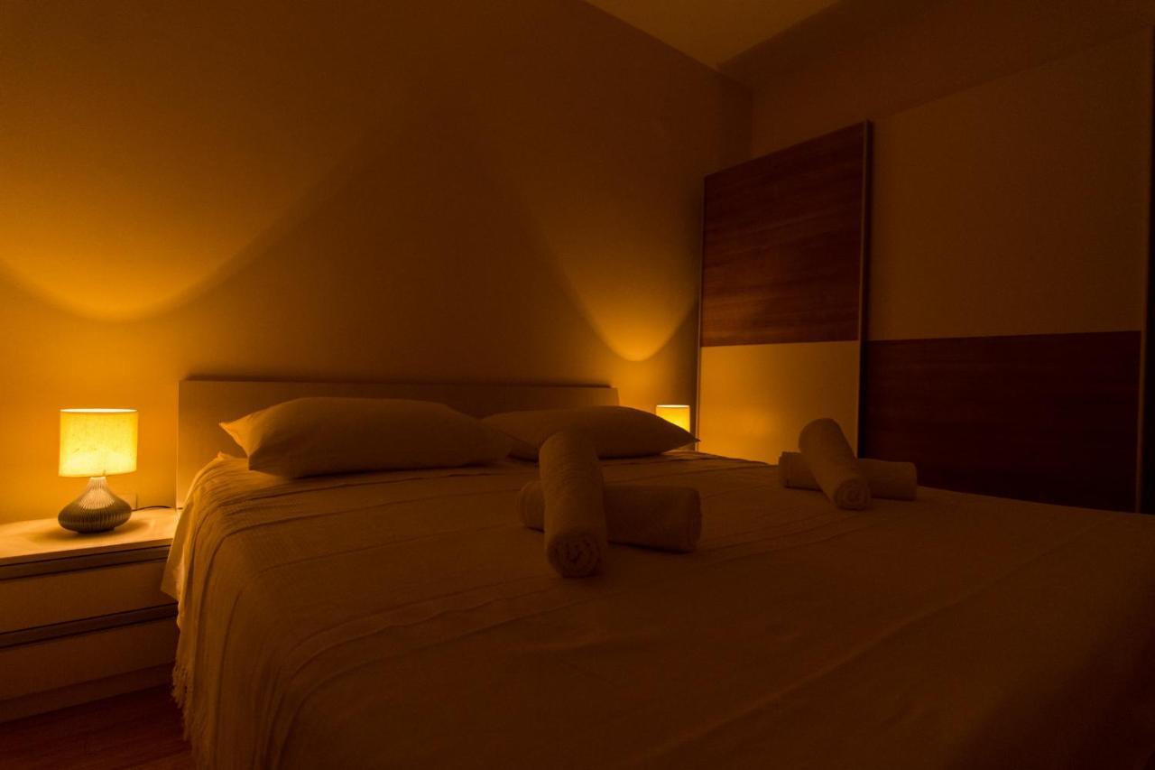 Villa Relax - Beautiful Apartment With Heated Saltwater Pool & Jacuzzi Kaštela المظهر الخارجي الصورة